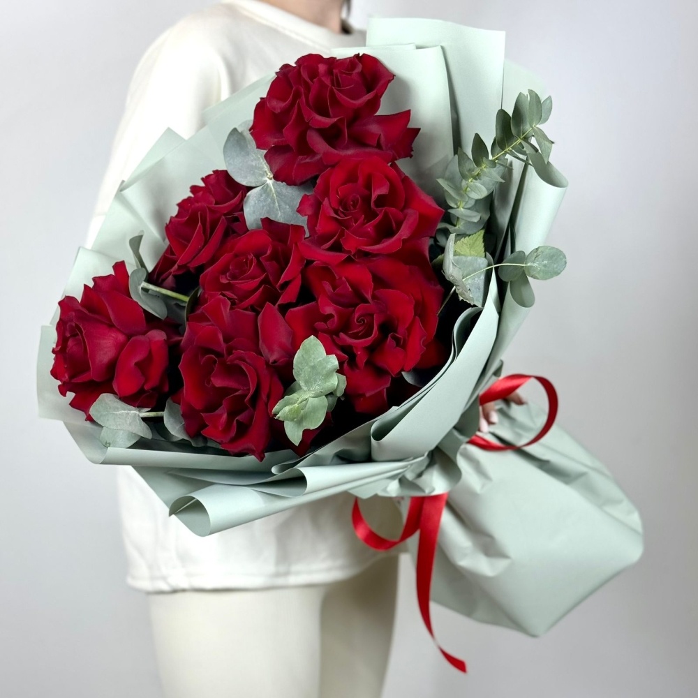 

Большой букет из розы Фридом