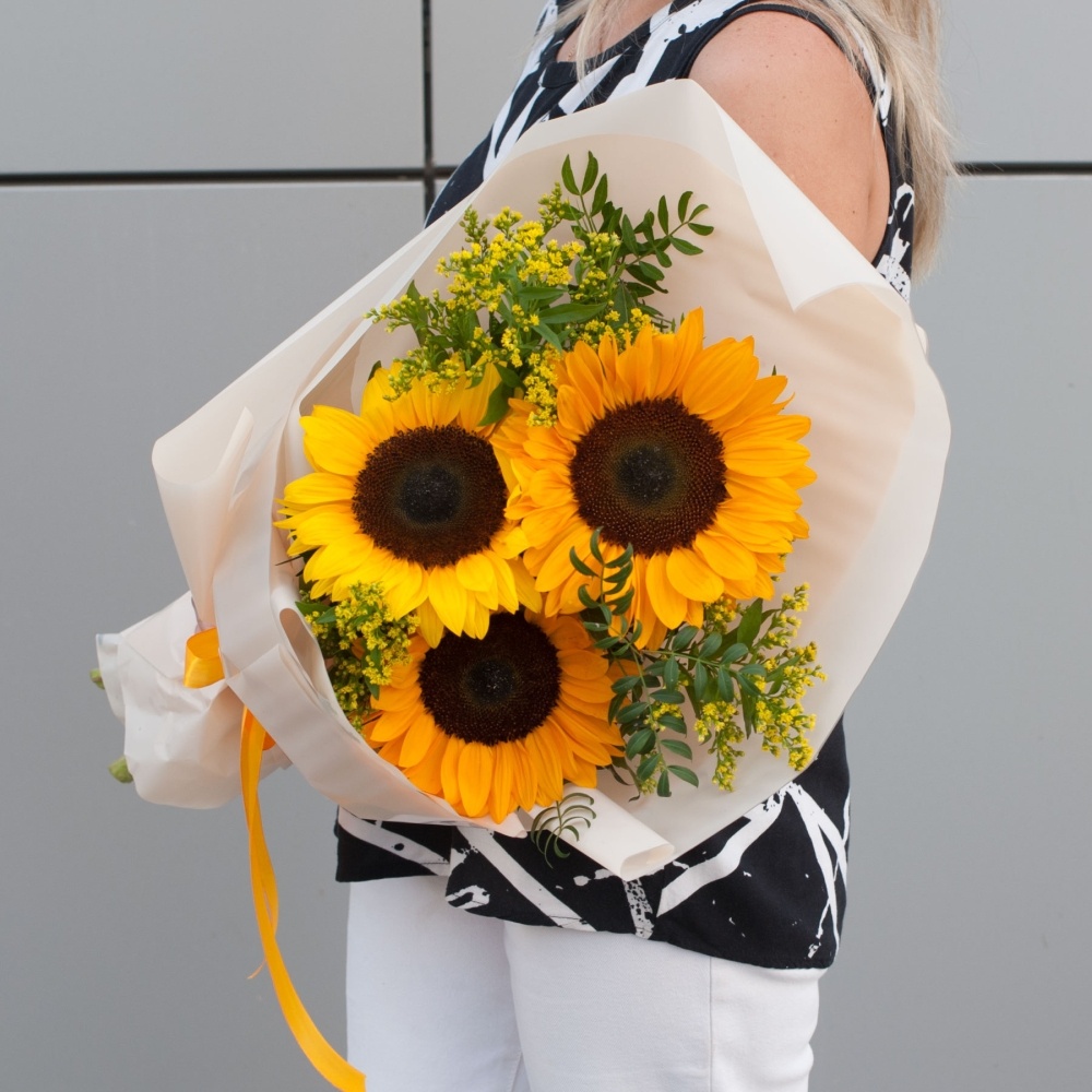 

Букет цветов "Лето золотистое"