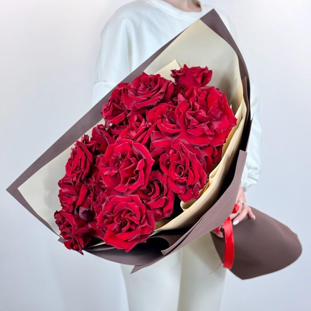 

Букет из 17 роз Фридом