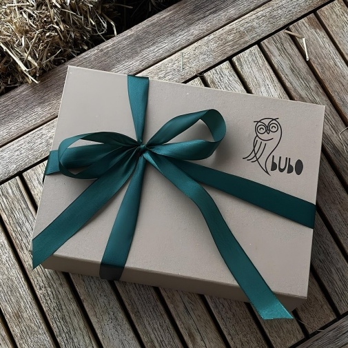 Gift set for a girl with natural cosmetics from Russian brands (9 products) - image of a bouquet 4