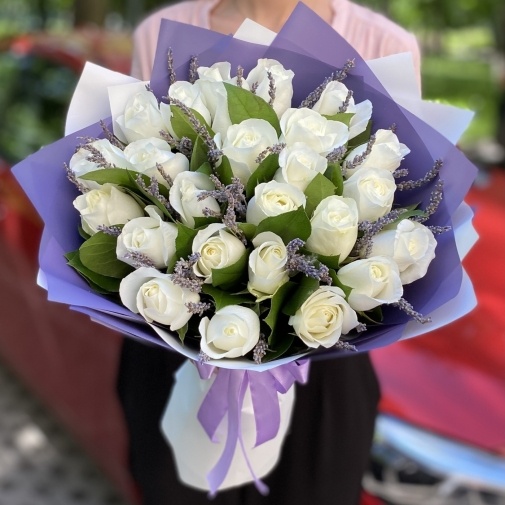 25 white roses with lavender - image of a bouquet 2