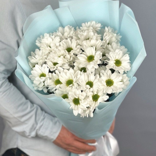 Bouquet of chamomile chrysanthemums - image of a bouquet 3