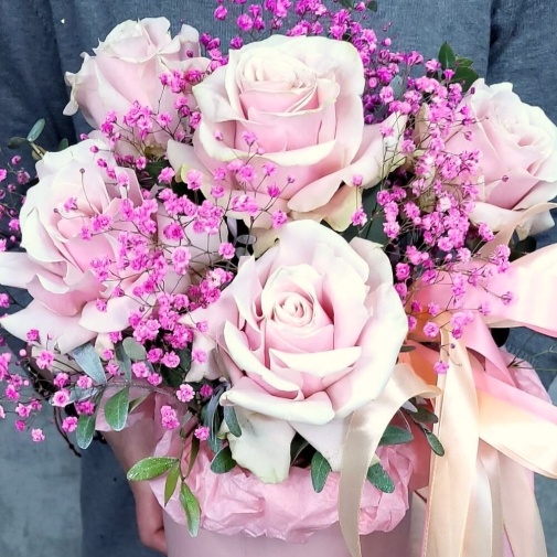 Delicate roses - image of a bouquet 4