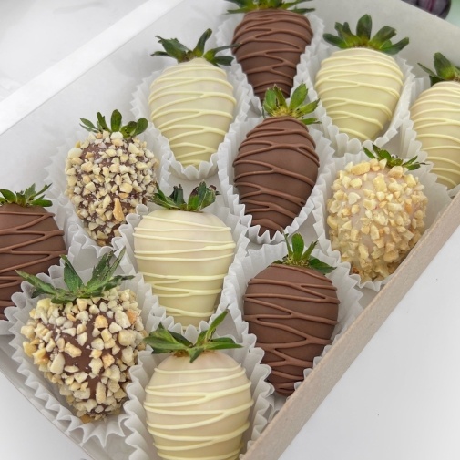 Клубника в шоколаде "Нежность" - изображение букета 2