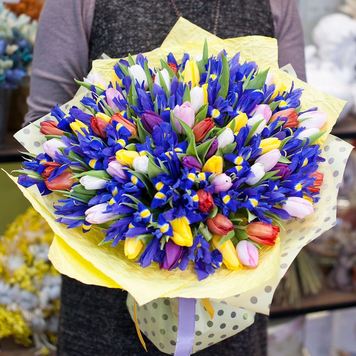 Монпасье: Ирисы и тюльпаны